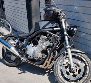 Продается мотоцикл, боббер XJ900s (3 фото из 4)
