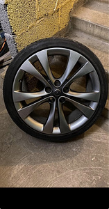 OPEL rehvid velgedega (1 foto / 5)