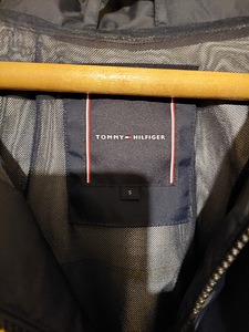 TommyHilfiger jope (2 foto / 4)