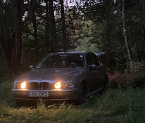 BMW e39 523, 1998