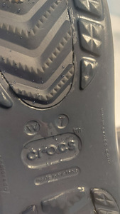 Crocs kummikud, uueväärsed. Suurus 7 (37-38) stp 22,9 cm (2 foto / 2)