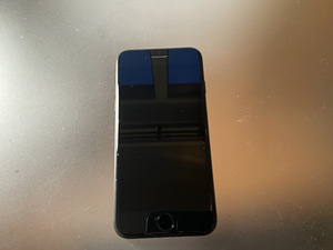 iPhone 7 (3 foto / 3)