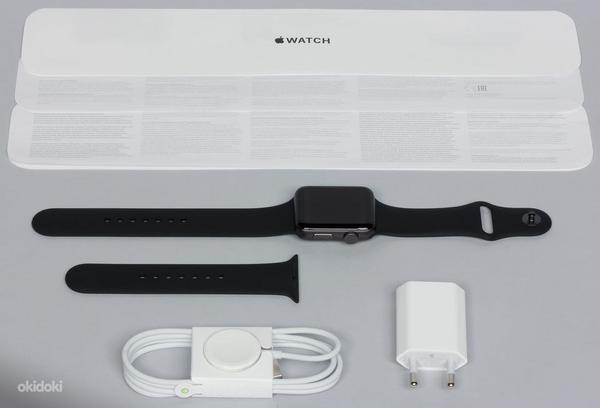 Apple Watch 44мм серия 5 серый космос (фото #1)