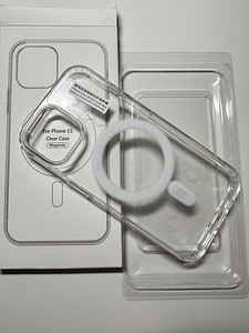 Чехлы для iPhone 15 (2 фото из 2)