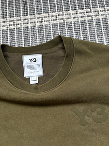 Y-3 (2 фото из 2)