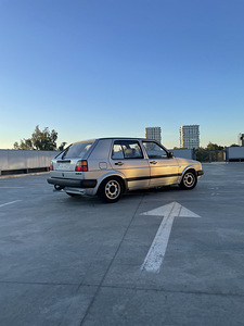 VW Golf 2 1.6 (2 foto / 6)