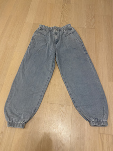 Uued joggerid s. L (3 foto / 7)