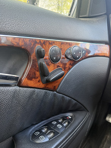 MERCEDES-BENZ E320 W211 (8 фото из 8)