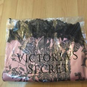 UUS ! Victoria’s Secret Mini Slip (2 foto / 3)