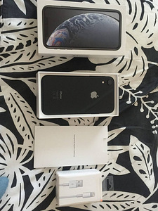 iPhone XR б/у (4 фото из 7)