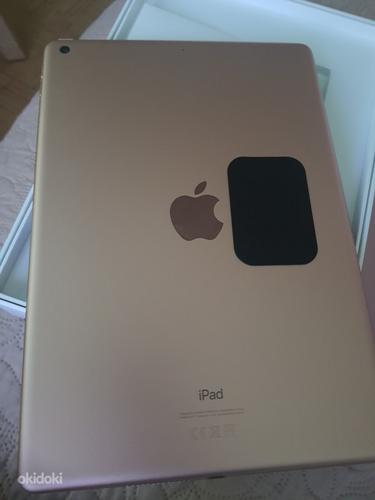 iPad(8th Generation)Wi-Fi 32GB (foto #2)