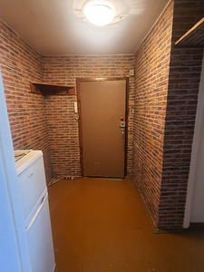 Kreenholmi tn 23, Kreenholmi, Narva, Ida-Virumaa (3 foto / 12)