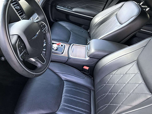 CHRYSLER 300 2014 2016 (9 foto / 10)