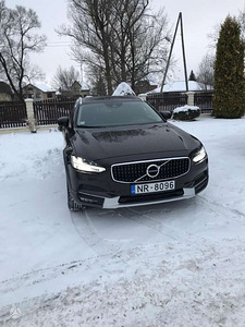2018 Volvo V90 Cross Country, 2.0 l (1 foto / 6)
