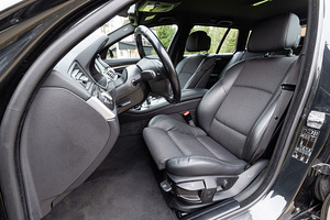 BMW 523i ` 2011 (9 foto / 15)