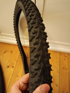 Kingituseks kaks sisekummi 26'' rattale ja 26'' rehv (3 foto / 4)