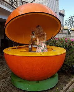 Apelsinikujuline kiosk / mobiilne kiosk (5 foto / 7)