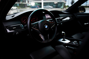BMW 530D РЕГ ОПЛАЧЕН (8 фото из 10)