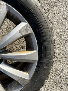 Диски 5x112 r16 VW оригинал (4 фото из 5)