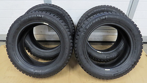 Шипованные шины, шины для снега Michelin X-Ice North 185/60 (1 фото из 4)