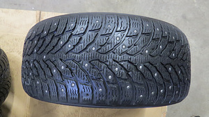 Шипованные шины, зимние шины Nokian Hakkapeliitta 9 245/45 R (2 фото из 4)