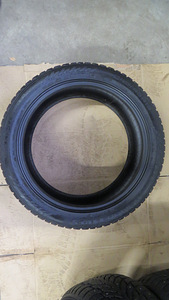 Шипованные шины, зимние шины Nokian Hakkapeliitta 9 245/45 R (3 фото из 4)