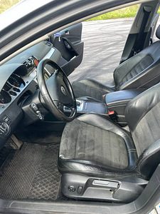 Volkswagen Passat B6 (7 foto / 9)