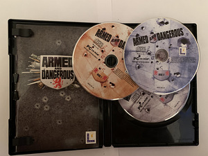 Armed and Dangerous PC CD-ROM (4 foto / 4)