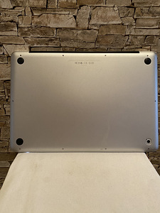 Apple MacBook Pro Core i5 2.4GHz 4GB (5 foto / 7)