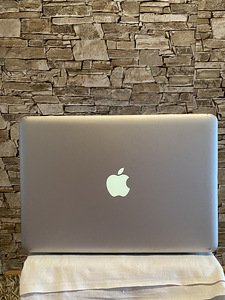 Apple Macbook Core 2 Duo 2.26 GHz 2GB (4 foto / 9)