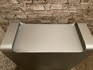 Apple Mac Pro (Mid 2010) Xeon X5650 + Xeon X5650 12GB (6 foto / 6)