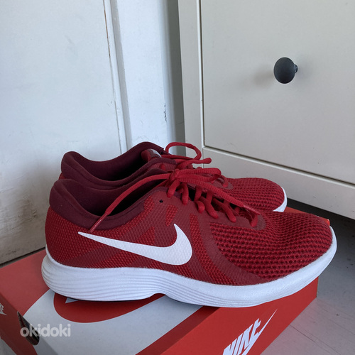 Кроссовки Nike размер 41 (фото #2)