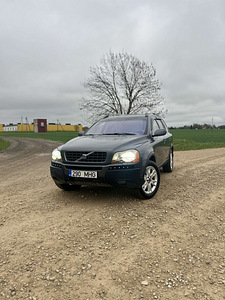 Продается Volvo XC90 (3 фото из 9)