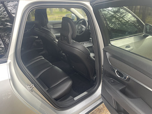 Volvo V90 (13 фото из 15)