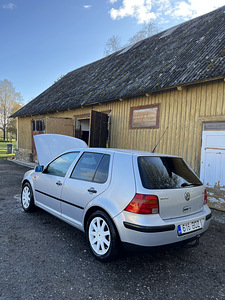M/V vw golf 4 1.9tdi 66kw (4 foto / 6)