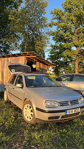 M/V vw golf 4 1.9tdi 66kw (6 foto / 6)