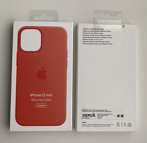 iPhone 12 mini Silicone Case with MagSafe (6 foto / 9)
