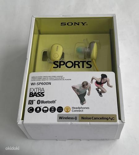 Sony WI-SP600NB Black/Yellow (foto #4)