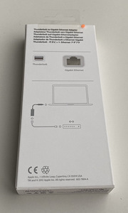 Apple Thunderbolt to Gigabit Ethernet Adapter (2 foto / 2)