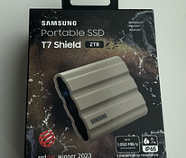 Samsung T7 Shield 2 TB , USB-C 3.2 , Beige