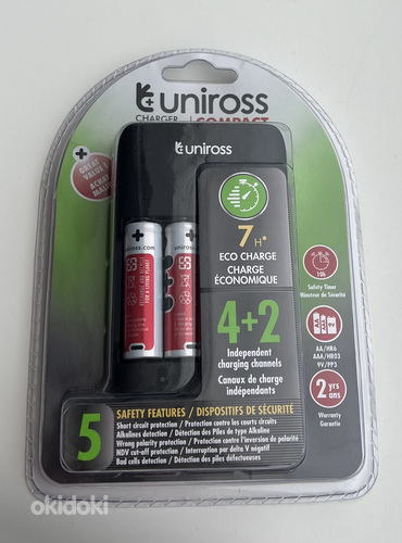 Uniross charger for AA/AAA/9V batteries including 4 pcs