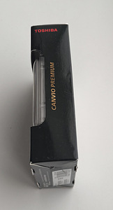Toshiba Canvio Premium 4TB, USB 3.0 , Silver (4 foto / 5)