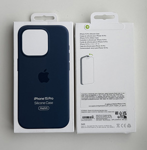 Apple iPhone 15 Pro Silicone Case with Magsafe (5 foto / 7)