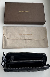 Bottega Veneta Intrecciato Zip Around Wallet , Black (2 foto / 2)