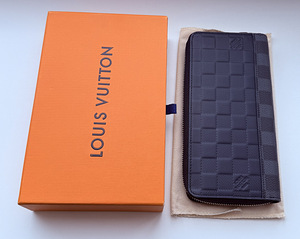 Louis Vuitton Navy Damier Infini Zippy Vertical Wallet (3 foto / 4)