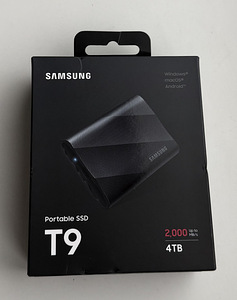 Samsung SSD T9 4TB USB 3.2 Gen 2, Black (1 foto / 5)
