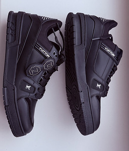 Louis Vuitton Trainer Sneaker , Black (6 foto / 10)