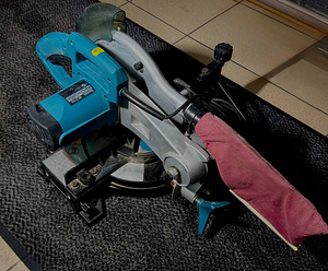 Makita MLS 100 järkamissaag (2 foto / 2)