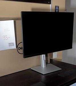 Dell P2422H monitor (1 foto / 2)