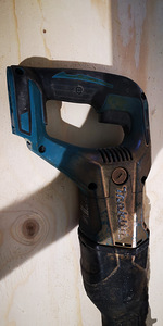 Akuuniversaalsaag Makita DJR186 (4 foto / 4)